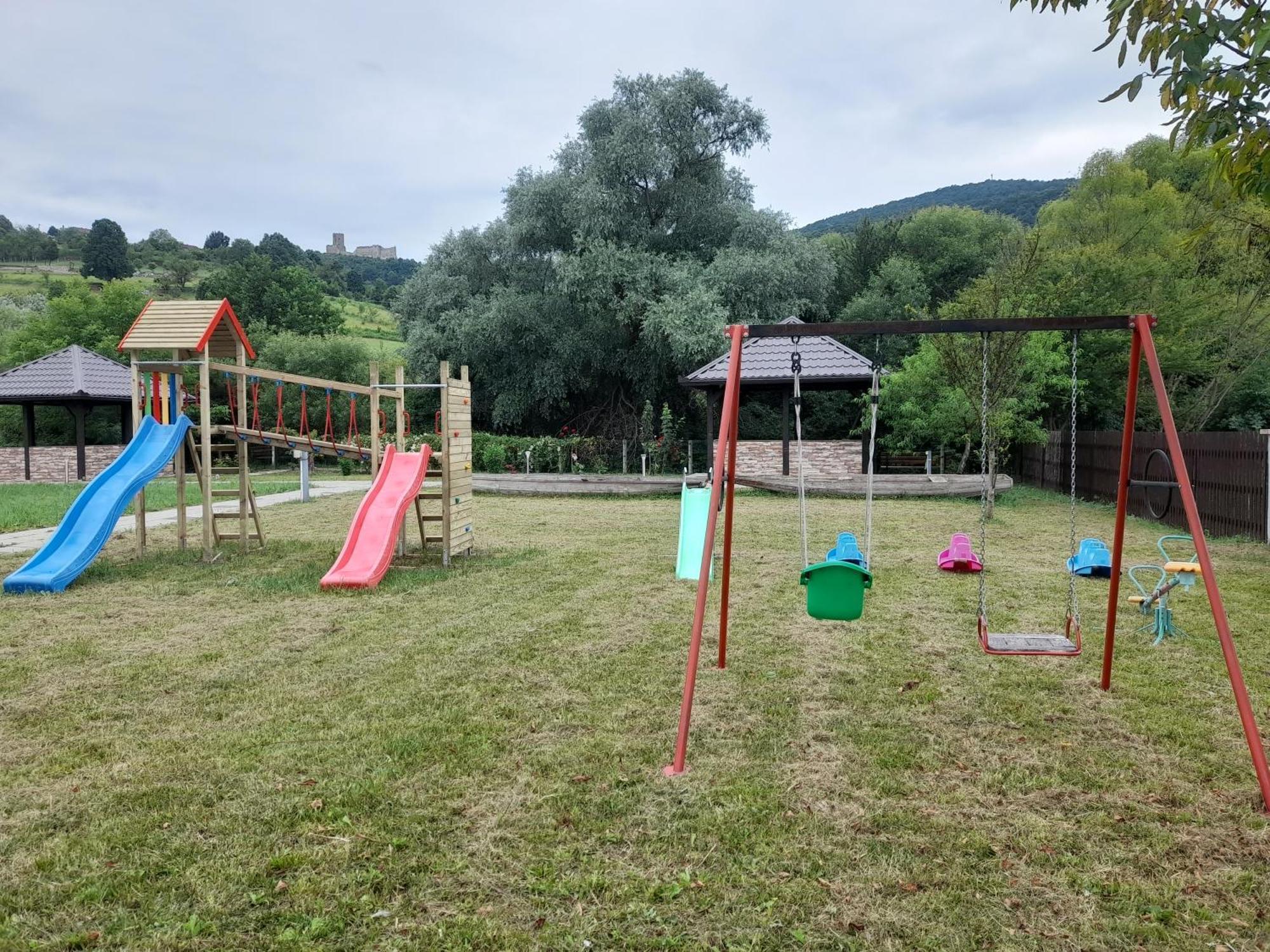 River Bank Apartments & Castle View Бихач Номер фото